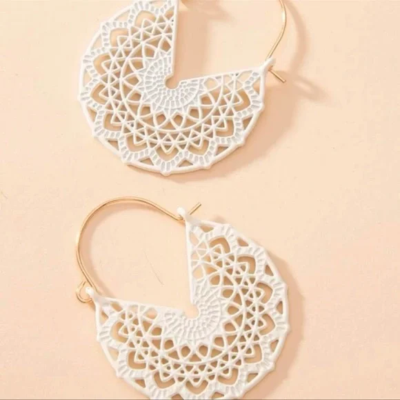 Basketweave hoop earrings white gold OS - Picture 1 of 4